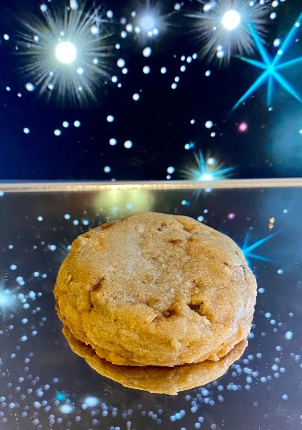 White Chocolate Macadamia Nut Cookie